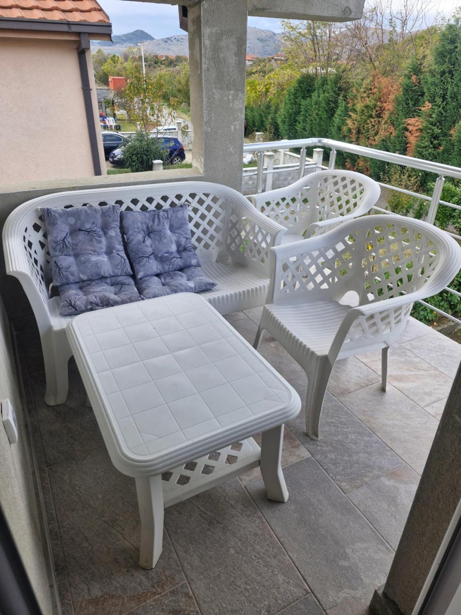 Knezevic Apartman Podgorica Bagian luar foto